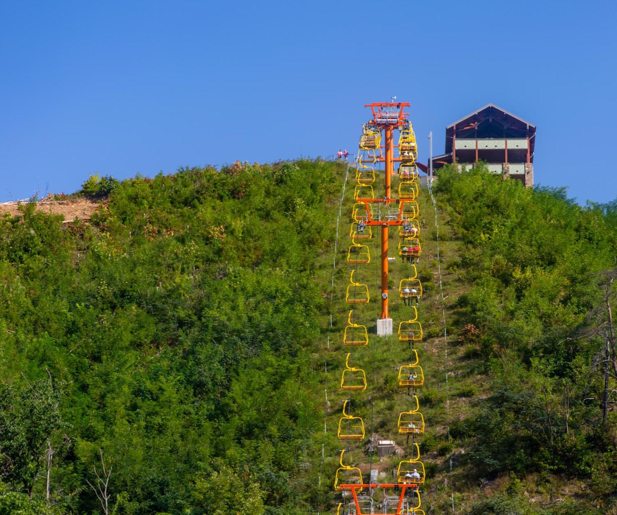 Mountain Eden, Hot Tub, Resort Pool, Wifi, 1089 Free Tickets Each Paid Day, Dollywood And More Gatlinburg Eksteriør billede